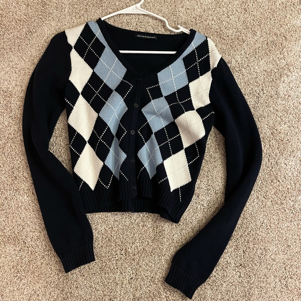 Brandy Melville Elizabeth Sweater